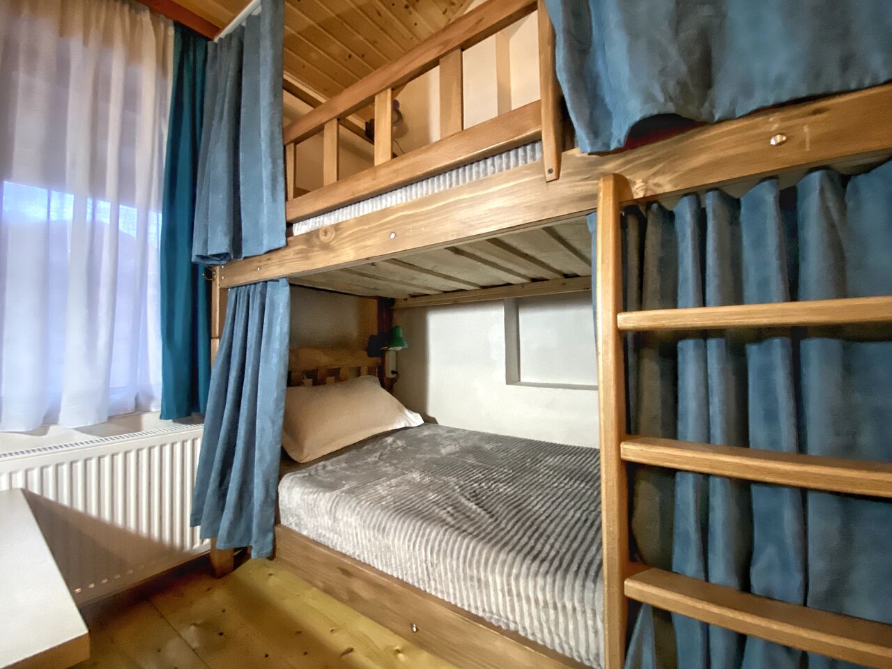 Вологодские кровати для хостелов
